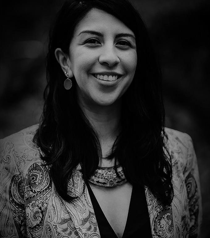 laura-marnezti laura-marnezti