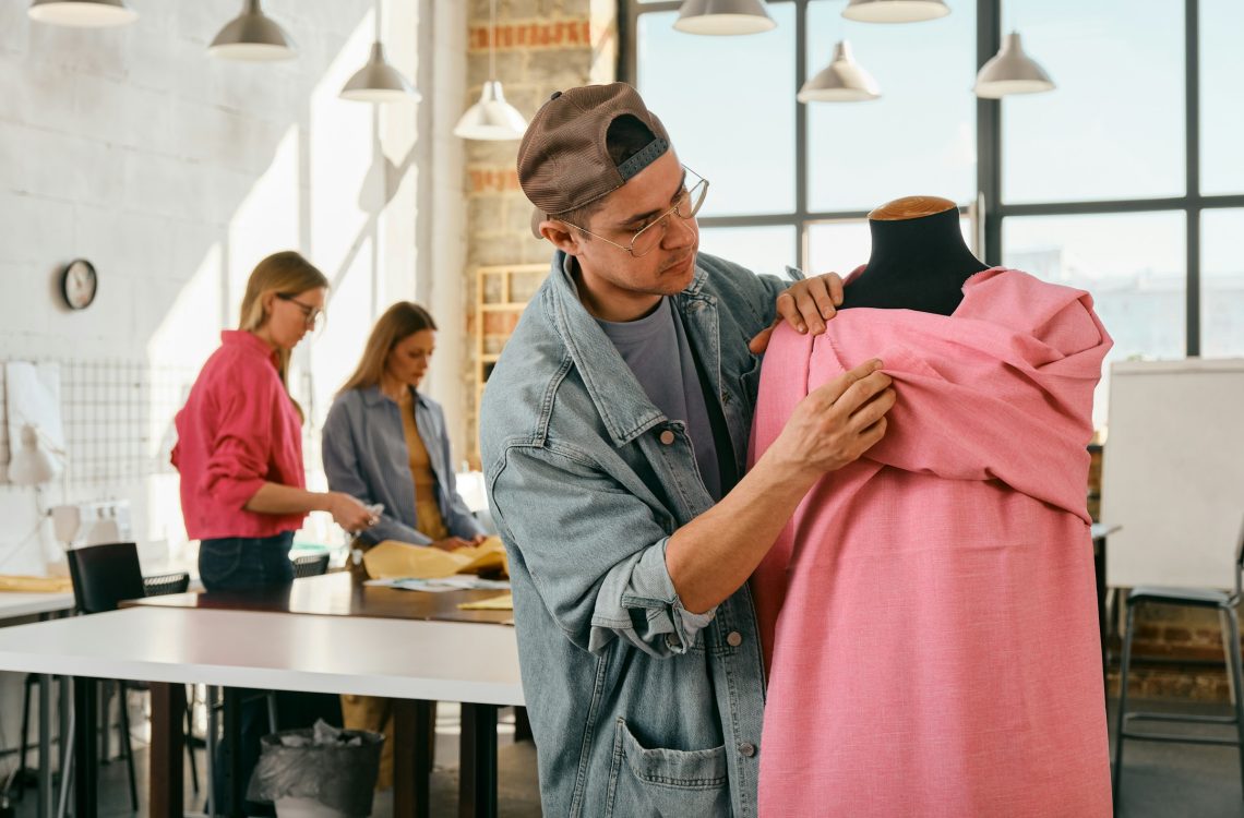 Taller de vesturario para cine y series Taller de vesturario para cine y series