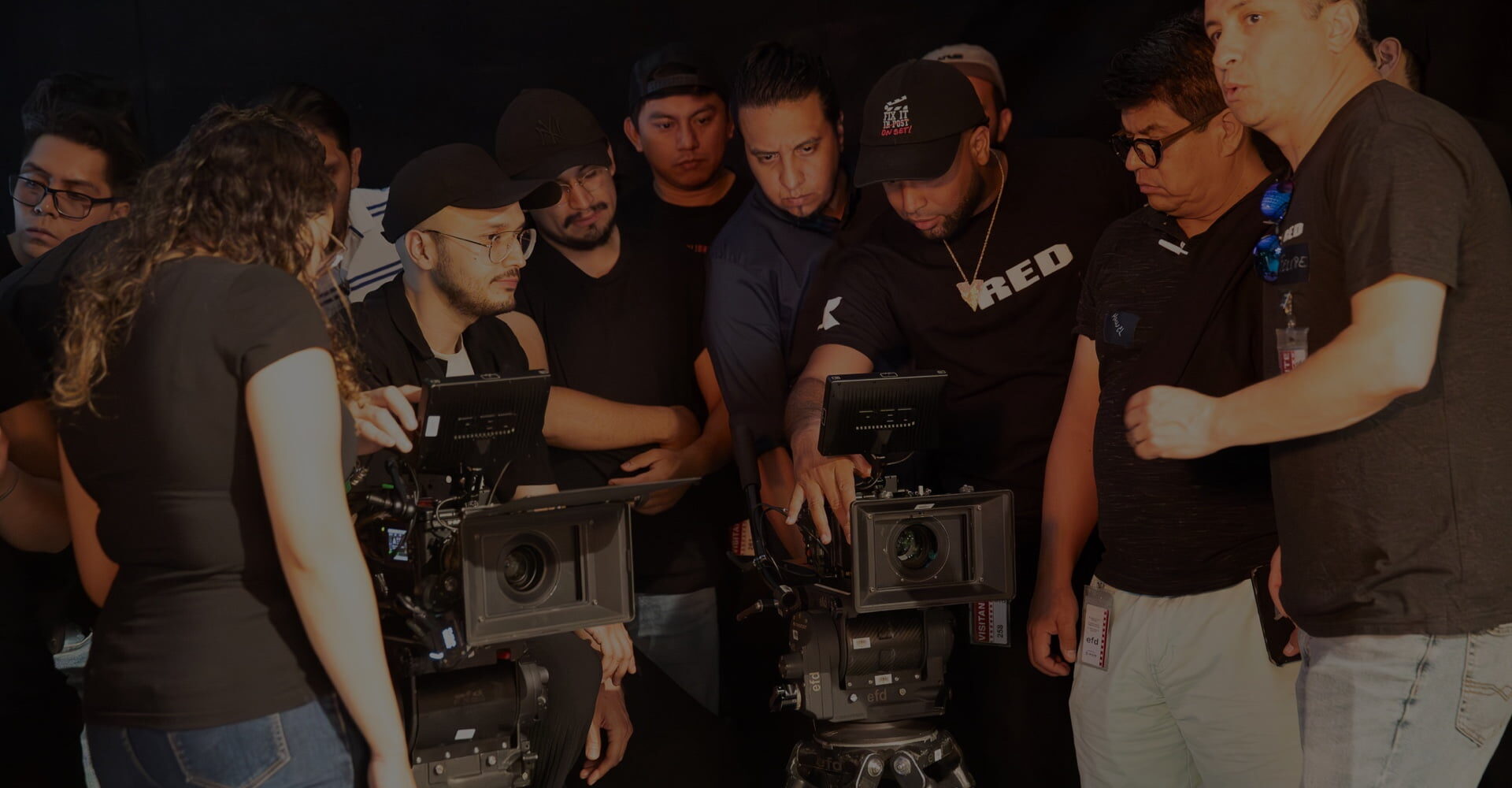 contact-bg contact-bg